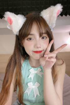我半夜摸妺妺的奶C了她软件